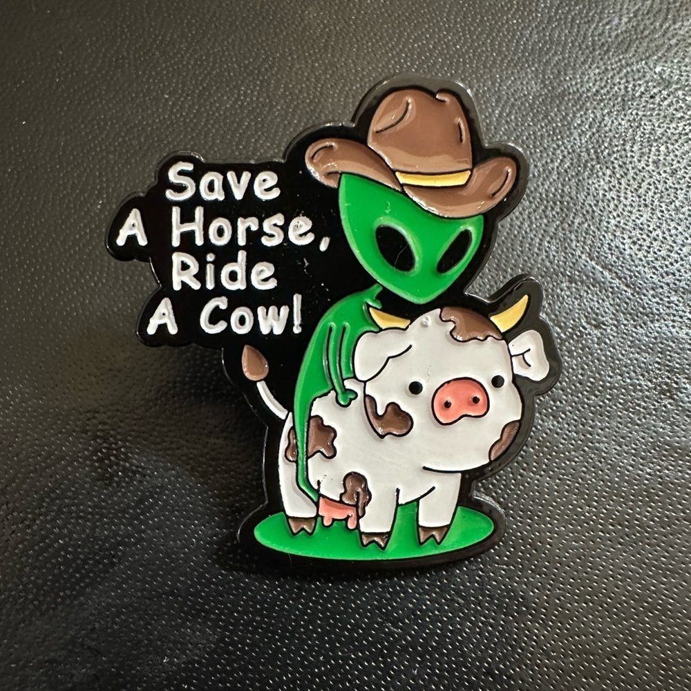 Alien Cowboy Pin - Picture 2 of 3